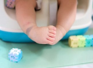 Macchia mongolica neonato, cos’è e quando sparisce macchia blu mongolica