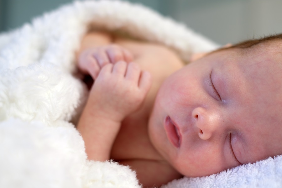 Come favorire il sonno dei neonati - trucchi e consigli per fare la nanna