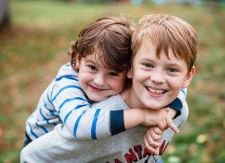 Le più belle frasi sui fratelli per celebrare questo legame unico Le più belle frasi sui fratelli per celebrare questo legame unico1