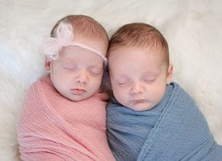 Swaddling, tutto quello che c’è da sapere sulla fasciatura del neonato