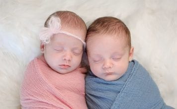 Swaddling, tutto quello che c’è da sapere sulla fasciatura del neonato