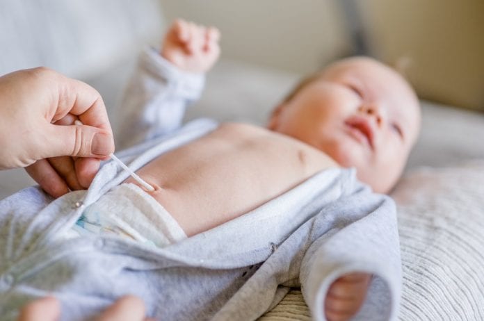 Granuloma ombelicale del neonato, cos'è e come curarlo