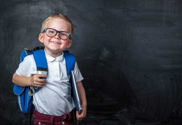 Scuola e salute i consigli per preservare occhi e schiena degli alunni