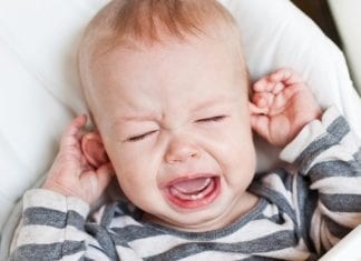 Otite nei bambini: cause, sintomi e rimedi da conoscere Otite bambini cause, sintomi e rimedi