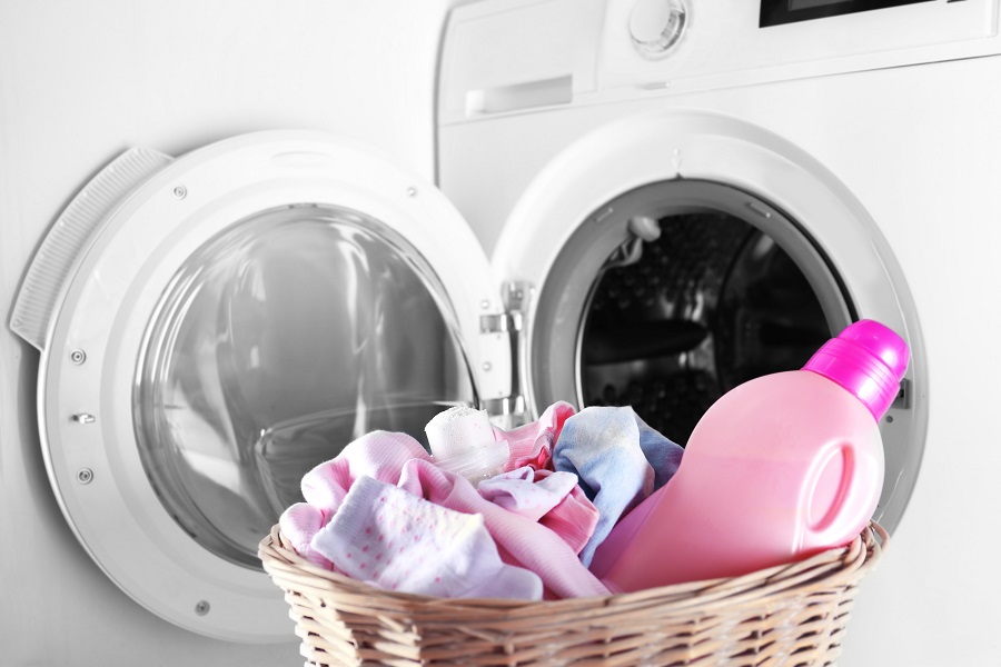 Come lavare i vestiti dei neonati Ecco cosa sapere