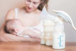 Cos'è la banca del latte e come donare il latte materno in Italia