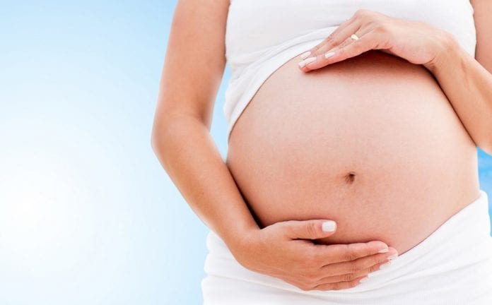 Come cambia l'ombelico in gravidanza?
