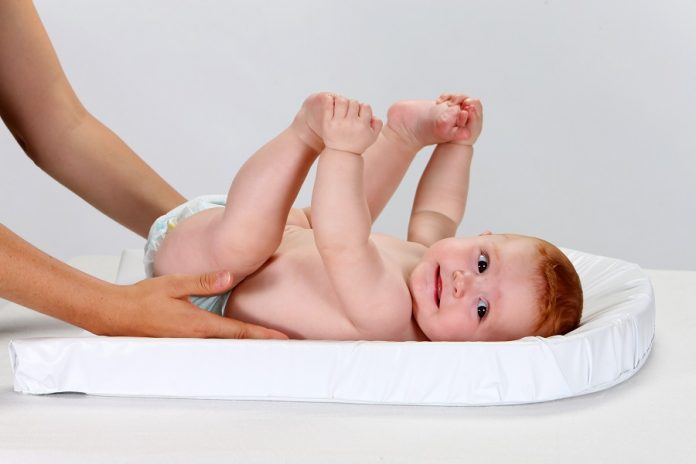 Quali sono i requisiti di un buon fasciatoio per neonato