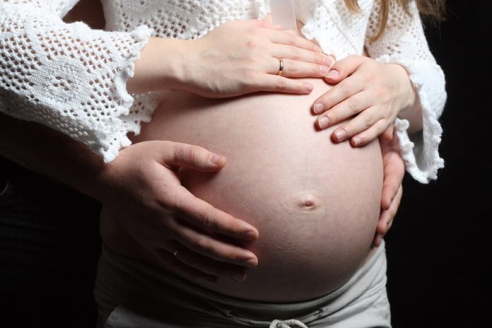 Tutto quello che c'è da sapere sulla trentaduesima settimana di gravidanza