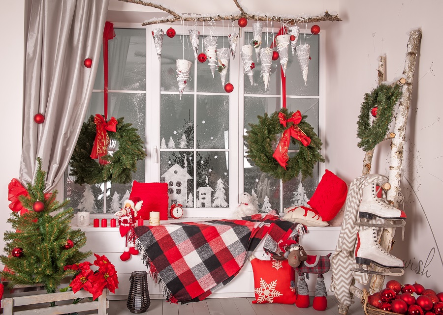 Addobbi natalizi, 8 idee per decorare le finestre3