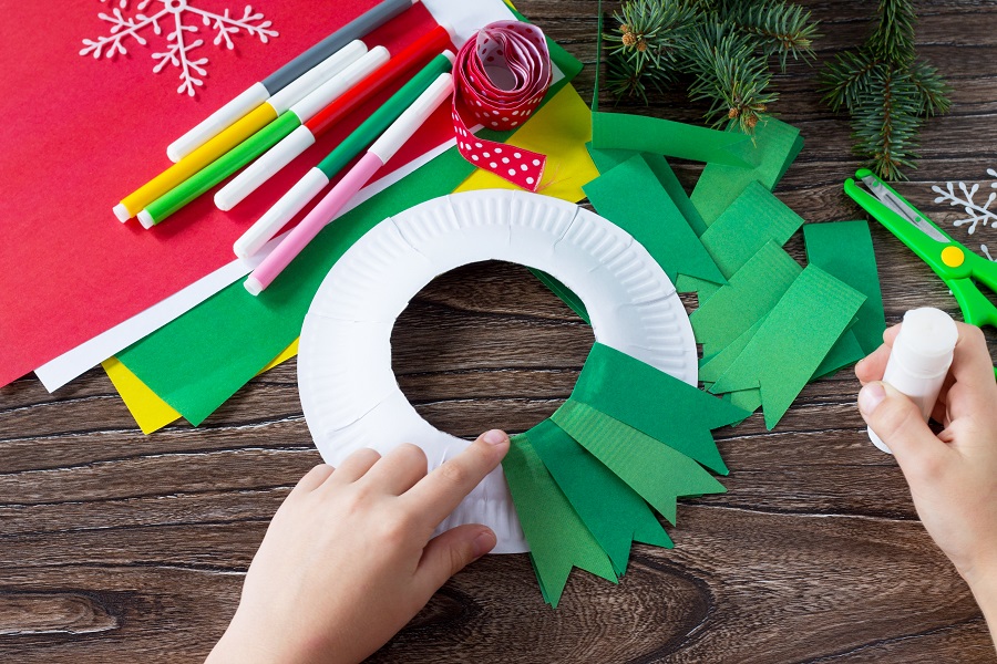 Lavoretti di Natale con la carta, tante idee per i bambini2