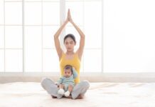 Yoga post parto: benefici, quando iniziare e corsi per mamma e bambino Cosa sapere sullo yoga post parto?