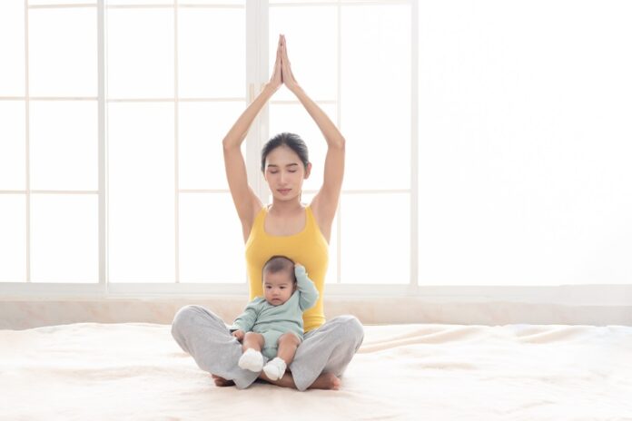 Cosa sapere sullo yoga post parto?