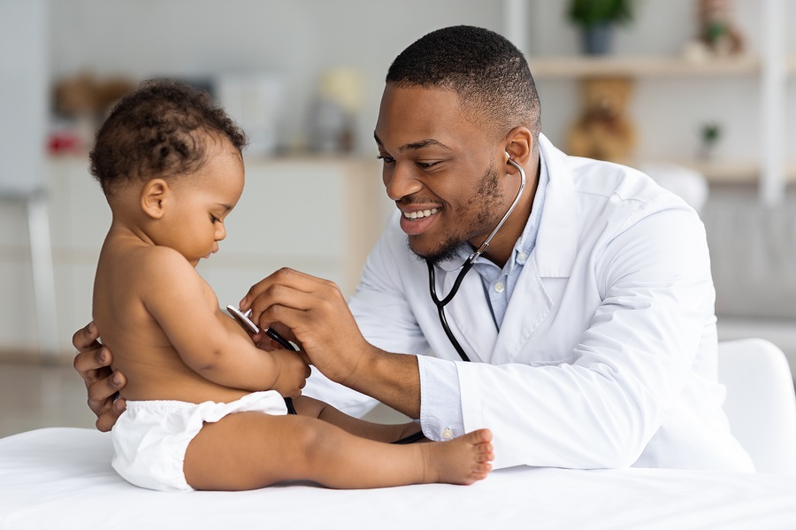 Neonati e pediatra, le visite del primo anno di vita