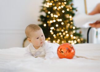 Regali natale per neonati, tante idee da 0 a 12 mesi